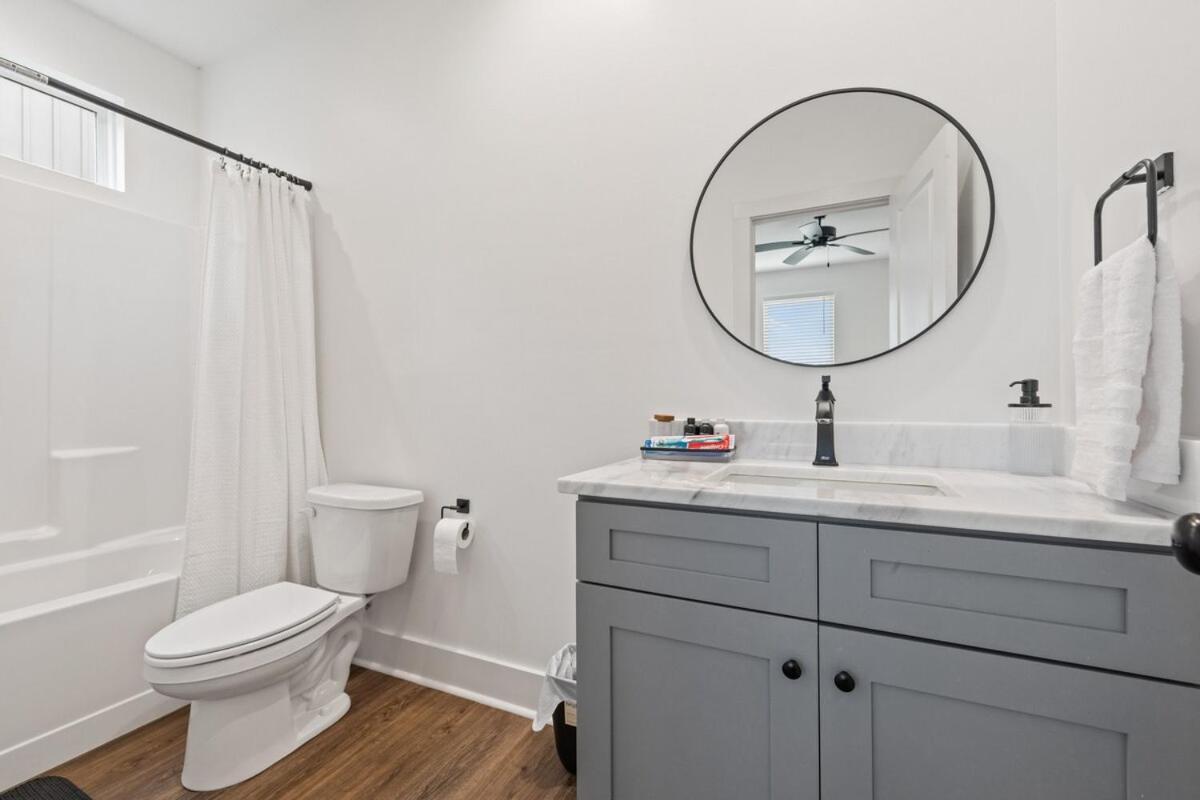 New Thibodeaux House Cajun Luxury 65 Tv Fast Wifi Apartment Lafayette Bagian luar foto